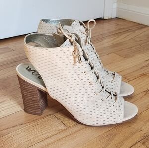 Sam Edelman Ennette Perforated Sand Color Leather Sandals 4" Heel size 8.5
